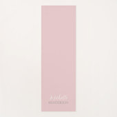 Gepersonaliseerde monogramnaam in roze en wit yogamat (Voorkant)