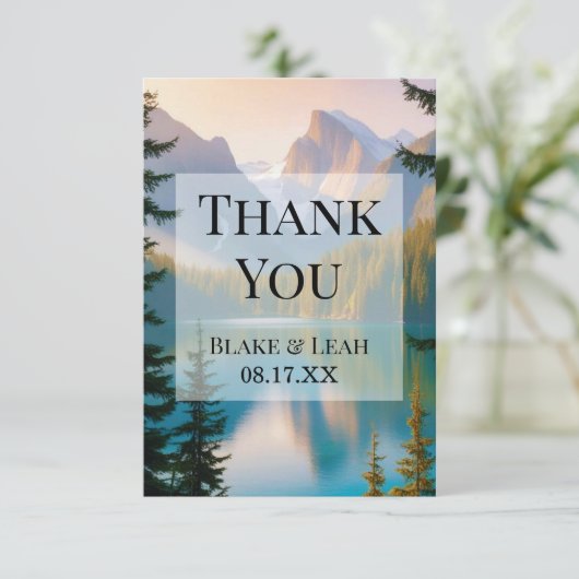 Gepersonaliseerde Mountain Lake bruiloft dank u ka Bedankkaart (Staand voorkant)