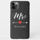 Gepersonaliseerde Mrs. met Heart en Arrow iPhone Hoesje (Achterkant)