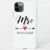 Gepersonaliseerde Mrs. met Heart en Arrow iPhone Hoesje (Achterkant)