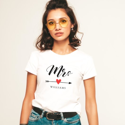 Gepersonaliseerde Mrs. met Heart en Arrow T-shirt