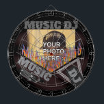 Gepersonaliseerde muziek DJ Dartboard Dartbord<br><div class="desc">Een leuke muziek dj thema dartbord voor de muziekliefhebber van het gezin! ***Let op, raad aan om de foto-verwijzing naar uw eigen te vervangen, zodat de lagen correct zijn geconfigureerd. Beschikt over leuke kleurrijke collage die perfect is voor muziek decor of leuke nieuwe dart games. Volledig aanpasbaar indien gewenst om...</div>