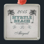 Gepersonaliseerde  Myrtle Beach South Carolina Metalen Ornament<br><div class="desc">Victoriaans Myrtle Beach South Carolina richtte in 1938 het kerstornament op. Personaliseer met een naam en een jaar. ~</div>