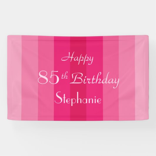 Gepersonaliseerde naam 85e Birthday Pink Stripe Spandoek (Horizontaal)