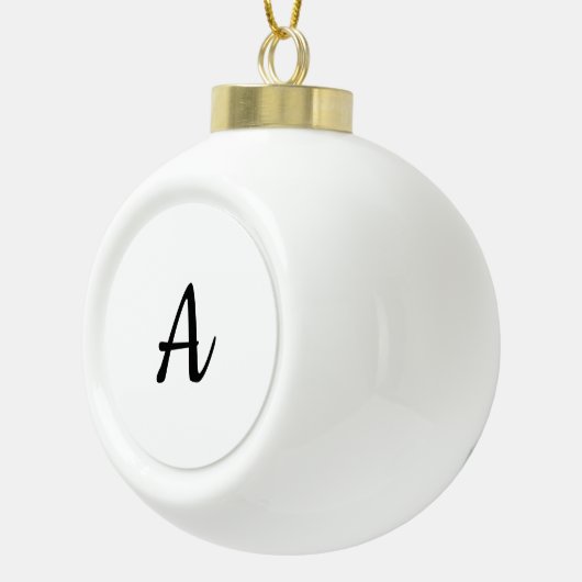 Gepersonaliseerde naam beginnend met A Keramische Bal Ornament (Rechts)