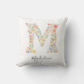Gepersonaliseerde naam & bloemenmonogram 'M' Kussen (Voorkant)