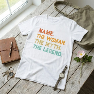 Gepersonaliseerde naam De vrouw De mythe De legend T-shirt