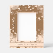 Gepersonaliseerde naam en jaar romantische harten gegraveerde lijstjes (Voorkant)