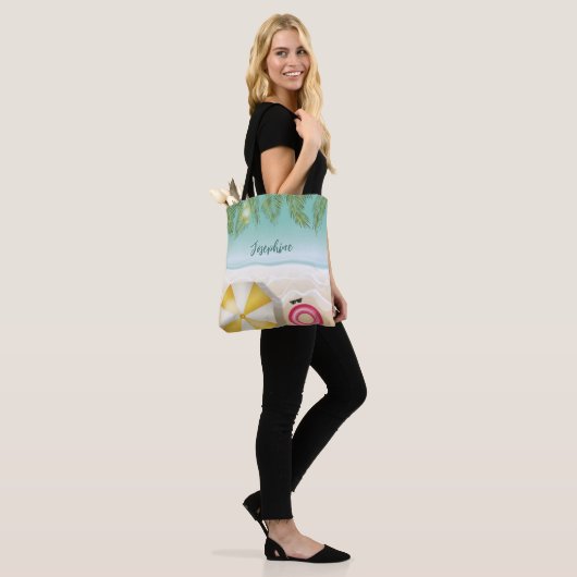 Gepersonaliseerde naam en tropische strandpalmblad tote bag (Op model)