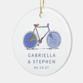 Gepersonaliseerde naam Fiets Getrouwd paar Kerstmi Keramisch Ornament (Links)