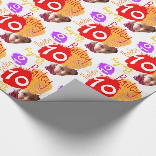 Gepersonaliseerde naam foto 10e verjaardag verf wr cadeaupapier (Hoek)