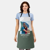 Gepersonaliseerde Naam Foto Grijs Groen Modern Schort (Gedragen)