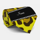 Gepersonaliseerde naam geel luipspatroon stropdas (Opgerold)