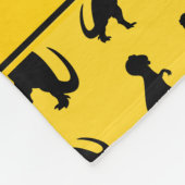 Gepersonaliseerde naam gele trexdinosaurussen fleece deken (Hoek)