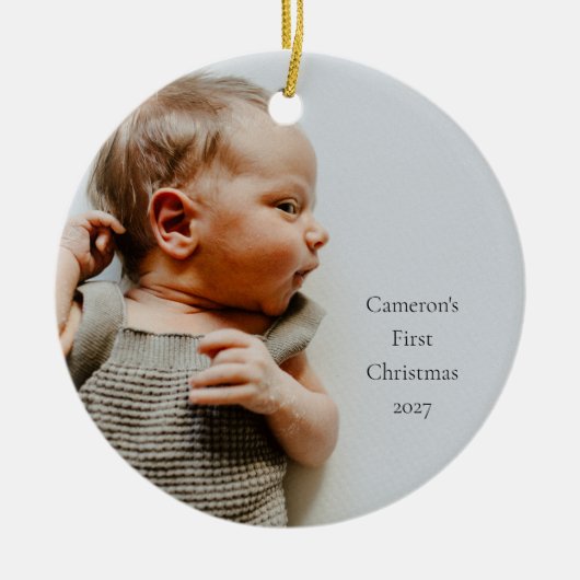 Gepersonaliseerde Naam Jaar Eerste Kerstmis Baby F Keramisch Ornament (Voorkant)