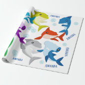 Gepersonaliseerde naam Leuke kleine haaien Cadeaupapier (Uitgerold)