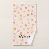 Gepersonaliseerde naam Modern gekleurd daisy patro Bad Handdoek (Handdoek)