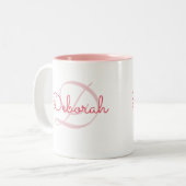 Gepersonaliseerde naam ~ monogram roze tweekleurige koffiemok (Voorkant links)