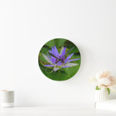 Gepersonaliseerde naam op Lovely Water Lily Wandkl Ronde Klok (Huis)