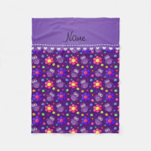 Gepersonaliseerde naam paarse uilt bloemen patroon fleece deken