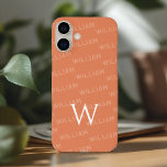 Gepersonaliseerde naam patterned, Eenvoudig Monogr iPhone 16 Plus Hoesje<br><div class="desc">Deze gestroomlijnde iPhone 16 hoesje biedt een verfijnd monogram met een modern, minimalistisch tintje. Het ontwerp belicht jouw naam in een strak, eenvoudig lettertype en creëert een gepersonaliseerde en stijlvolle look. De eerste letter van de jouw naam wordt prominent weergegeven als een gewaagd monogram, waardoor een vleugje elegantie wordt toegevoegd...</div>