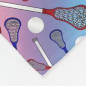 Gepersonaliseerde naam regenbooglacrossepatroon fleece deken (Hoek)