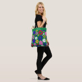 Gepersonaliseerde naam Retro Groene Bloemen Levend Tote Bag (Op model)