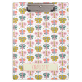 Gepersonaliseerde naam Retro Pink Butterflies Stud Klembord (Voorkant)