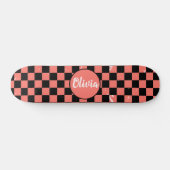 Gepersonaliseerde Naam roze en zwart Checkerboard Persoonlijk Skateboard (Horizontaal)