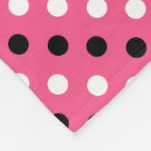 Gepersonaliseerde naam roze zwarte witte polka pun fleece deken (Hoek)