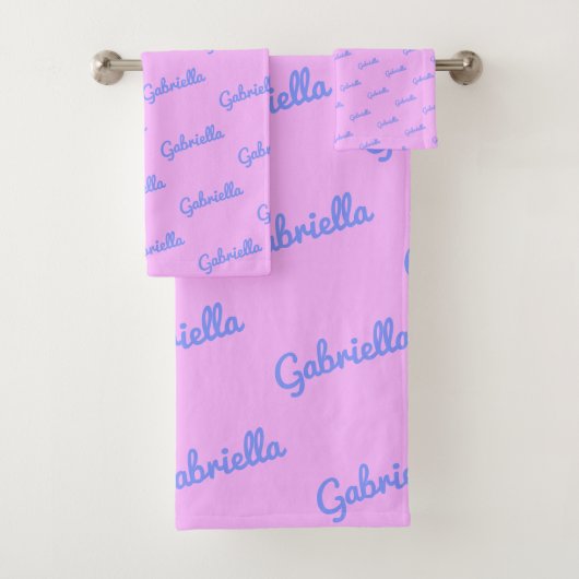 Gepersonaliseerde naam Vibrant Roze Blauw Kinder T Bad Handdoek (Insitu)