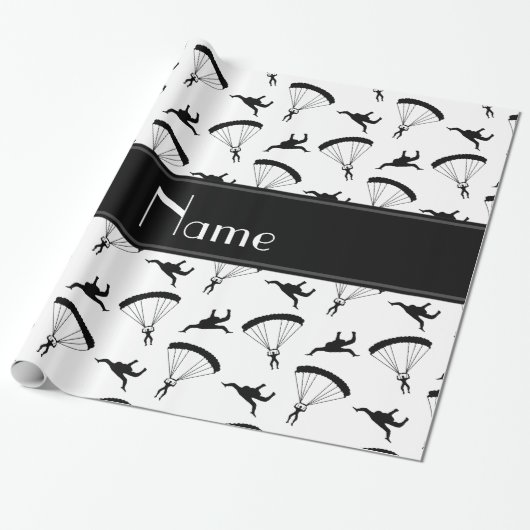 Gepersonaliseerde naam wit skydiving patroon cadeaupapier (Uitgerold)