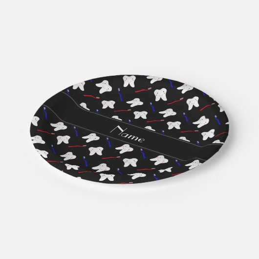 Gepersonaliseerde naam zwarte borstels en tandpatr papieren bordje (Gekanteld)