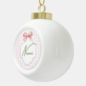 Gepersonaliseerde Naomi Baby Girl Nursery Bow & Gi Keramische Bal Ornament (Rechts)