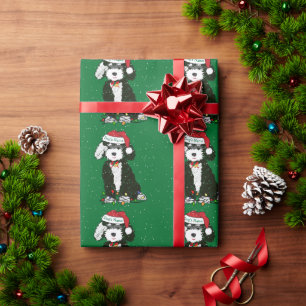 Gepersonaliseerde Naughty Bernedoodle Green Xmas Cadeaupapier