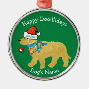 Gepersonaliseerde Naughty Kerstmis Goldendoodle Metalen Ornament