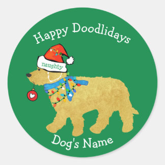 Gepersonaliseerde Naughty Kerstmis Goldendoodle Ronde Sticker