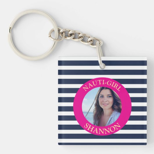 Gepersonaliseerde Nauti-Girl Navy Blue Stripes Fot Sleutelhanger (voorkant)
