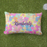 Gepersonaliseerde Neon Retro Bloemenroze Buitenkussen<br><div class="desc">Retro faux neon bloemenpatroon. Roze,  sinaasappel,  munt,  blauw,  geel,  neon florale esthetiek.</div>