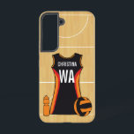 Gepersonaliseerde netball smartphone hoesje samsung galaxy hoesje<br><div class="desc">Wij kunnen dit unieke gepersonaliseerde netbalontwerp in om het even welke kleurencombinatie creëer, enkel ons via de vraag de ontwerperverbinding hieronder contacteren. Het ontwerp is voorzien van een netball-uniform in zwart rood en oranje met een volledig aanpasbare naam en netball-positie. Het is ook voorzien van een kleurcoördinerende netball- en sportwaterfles....</div>