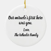 Gepersonaliseerde NICU Verpleegster Kerst Coquette Keramisch Ornament (Achterkant)