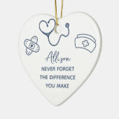 Gepersonaliseerde Nurse Blue Doodles Keramisch Ornament (Links)