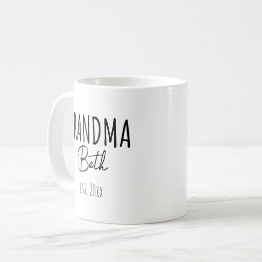 Gepersonaliseerde oma & Est. Year Koffiemok (Voorkant links)