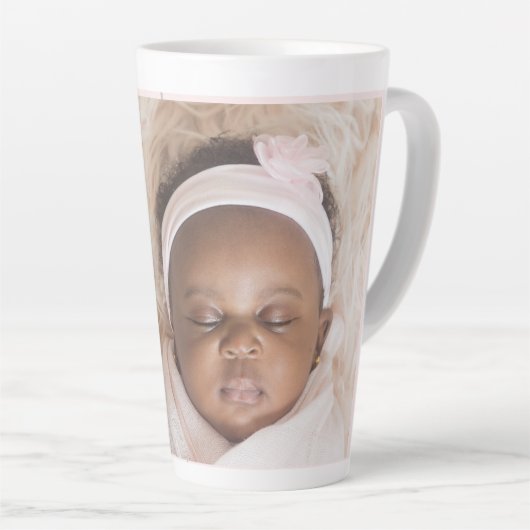 Gepersonaliseerde One Photo Baby Stats Roze & Wit Latte Mok (Rechterhoek)
