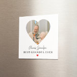 Gepersonaliseerde opa foto | Beste opa ooit Magneet<br><div class="desc">Vier opa elke keer als hij de koelkast opent! Deze gepersonaliseerde vierkante fotomagneet heeft een hartvormig lijst met je favoriete herinnering en de woorden Beste Opa ooit - allemaal op een witte achtergrond met een zoet rood hartaccent. Perfect voor Vaderdag, verjaardagen of gewoon omdat deze magneet een betekenisvolle herinnering aan...</div>