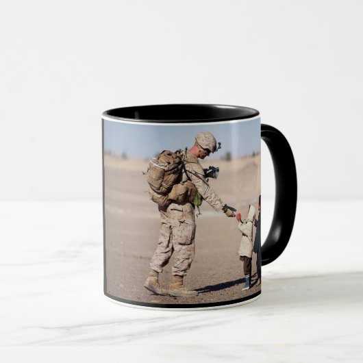 Gepersonaliseerde "Our Hero" Mok, Mok voor militai (Voorkant rechts)