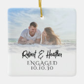 Gepersonaliseerde paar Afbeelding Verloving kerst Keramisch Ornament (Voorkant)