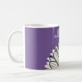 Gepersonaliseerde Paarse & Gele Daisy Coffee Mok (Links)