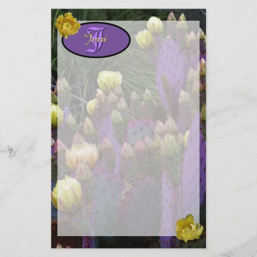 Gepersonaliseerde Paarse monogram Cactus Yellow Fl Briefpapier (Voorkant)