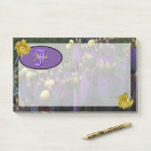 Gepersonaliseerde Paarse monogram Cactus Yellow Fl Post-it® Notes (Op bureau)